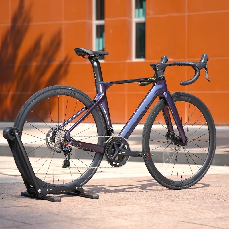 Cycling Gear And Equipment - Bicicletta da Strada in Fibra di